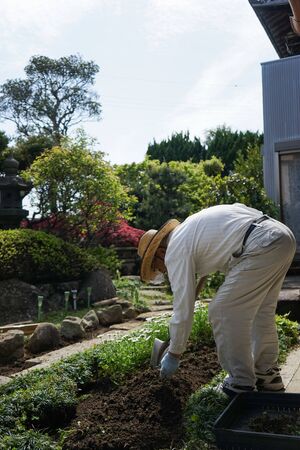 DIY Smart Gardening Projects: Build Your Own Connected Tools for Less