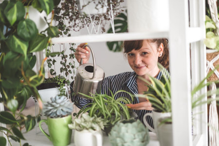 How to Propagate Indoor Plants: Step-by-Step Methods